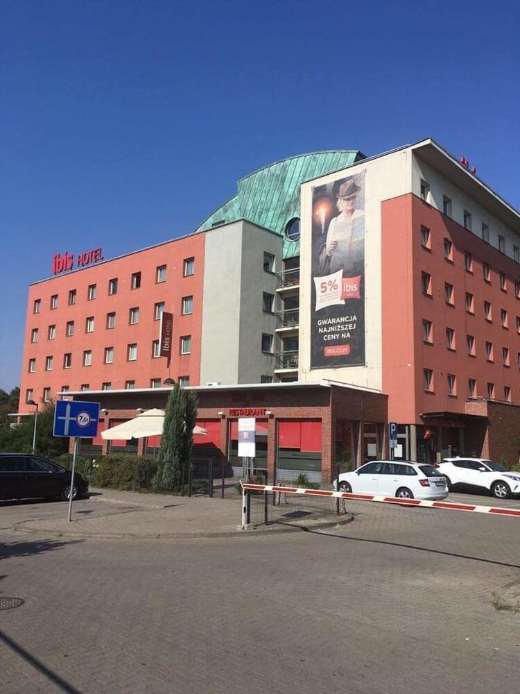 Ibis Katowice - Zabrze Hotel Esterno foto